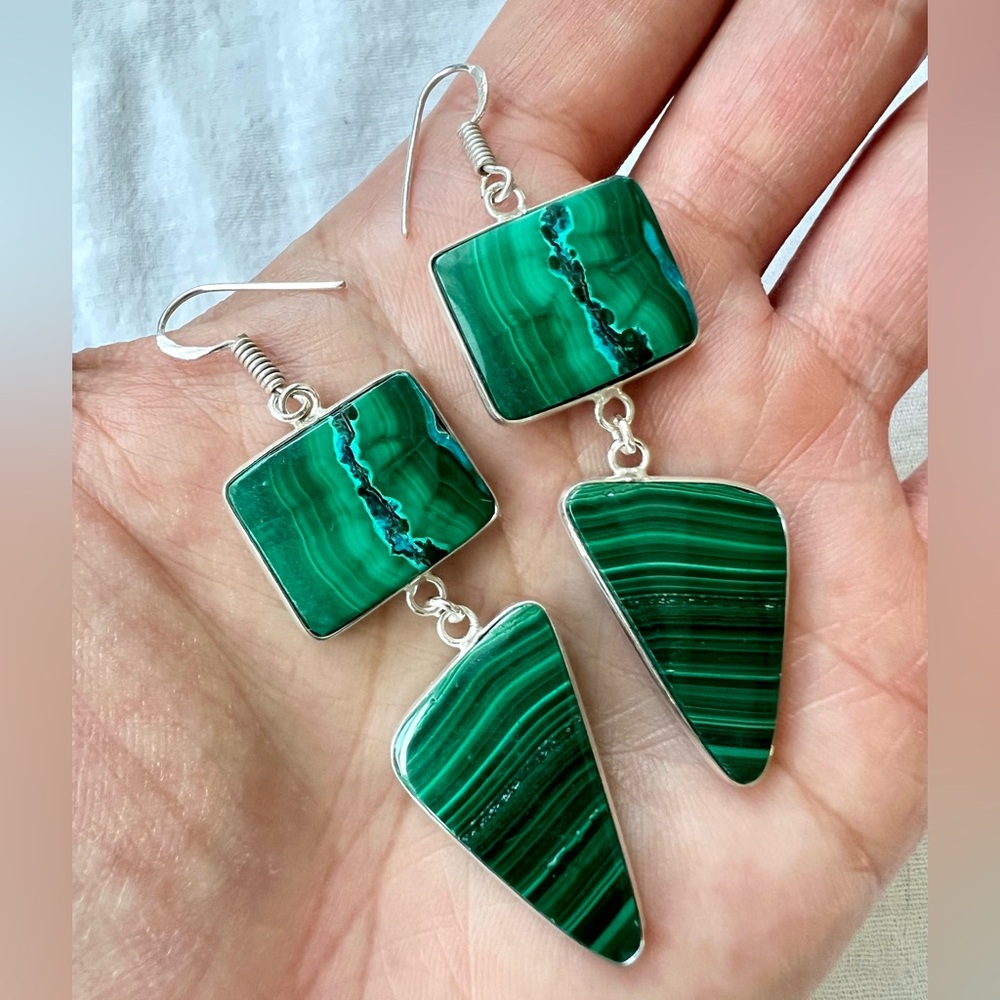 925 OMG Gorgeous! Malachite w/ Chrysocolla Long Earrings - Picture 9 of 9
